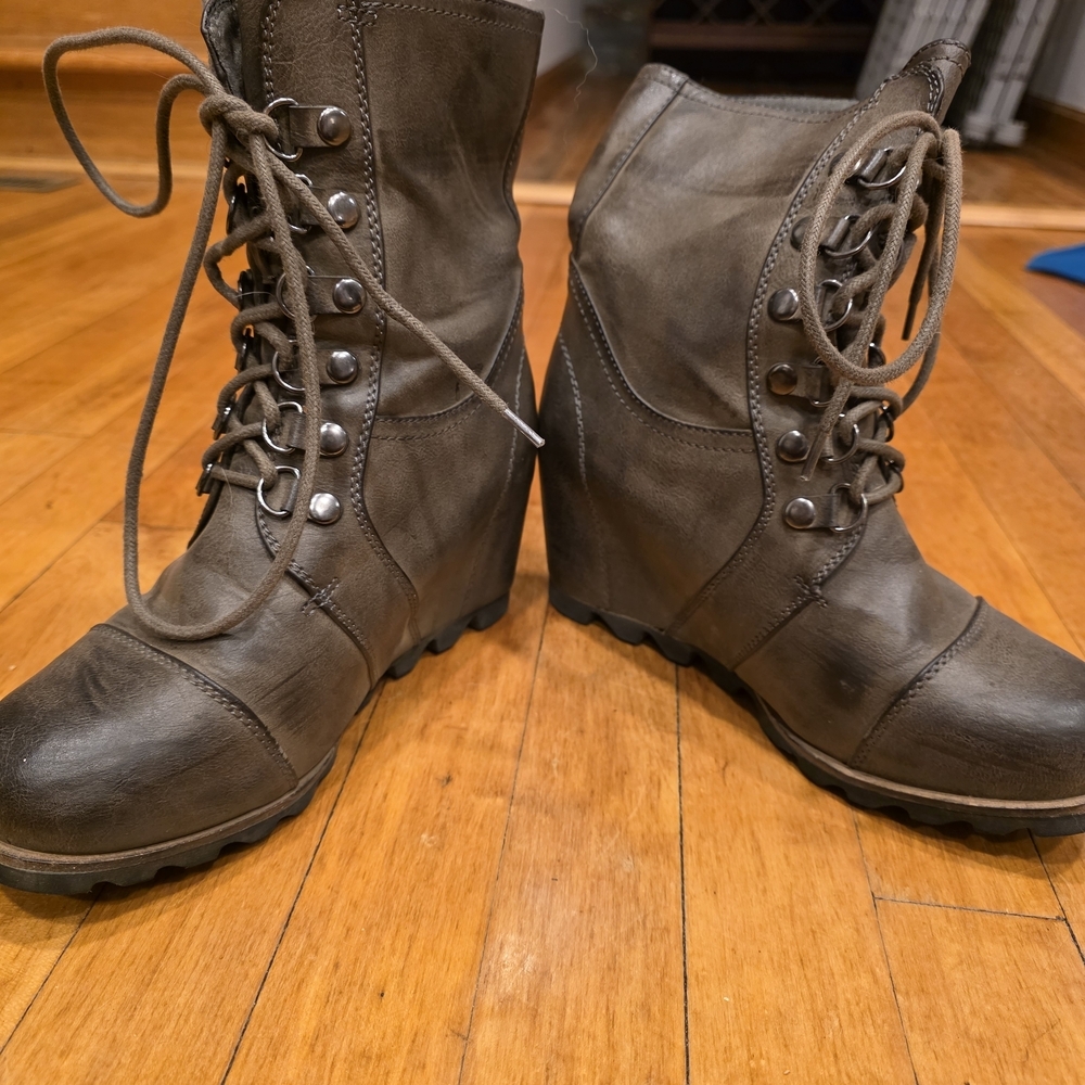 Merona Dark Brown Lace-Up Wedge Boots